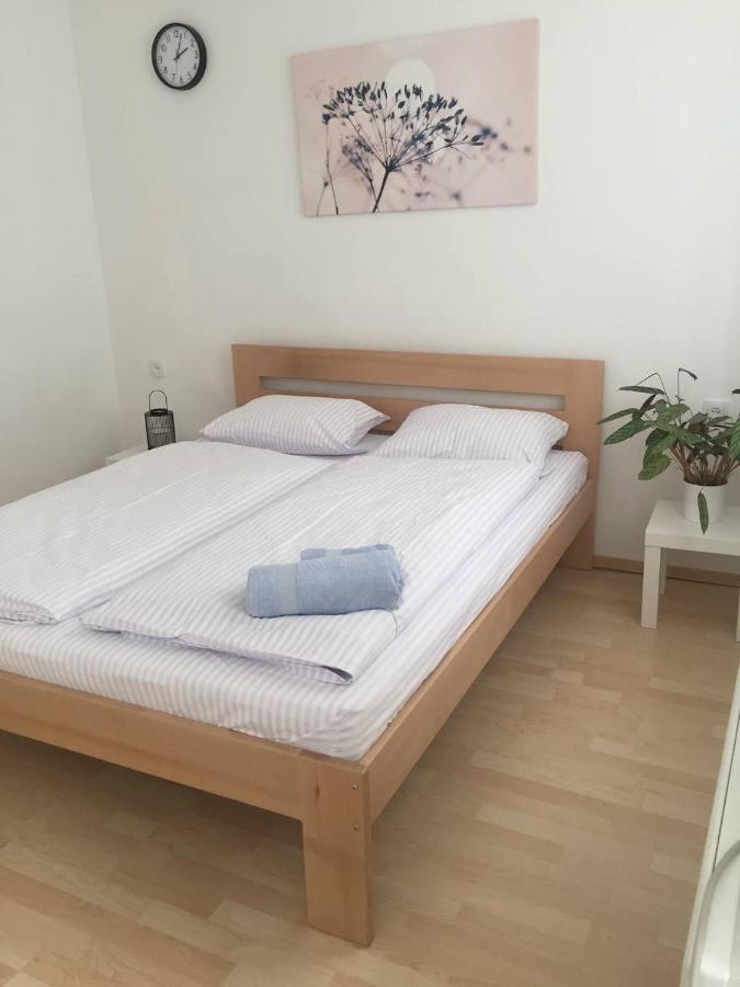 Simsim Apartment